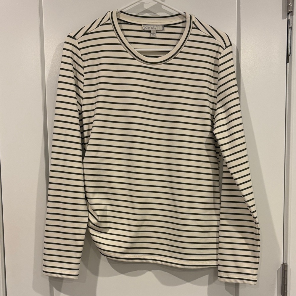 Pale Sky Womens Long Sleeve Shirts Large